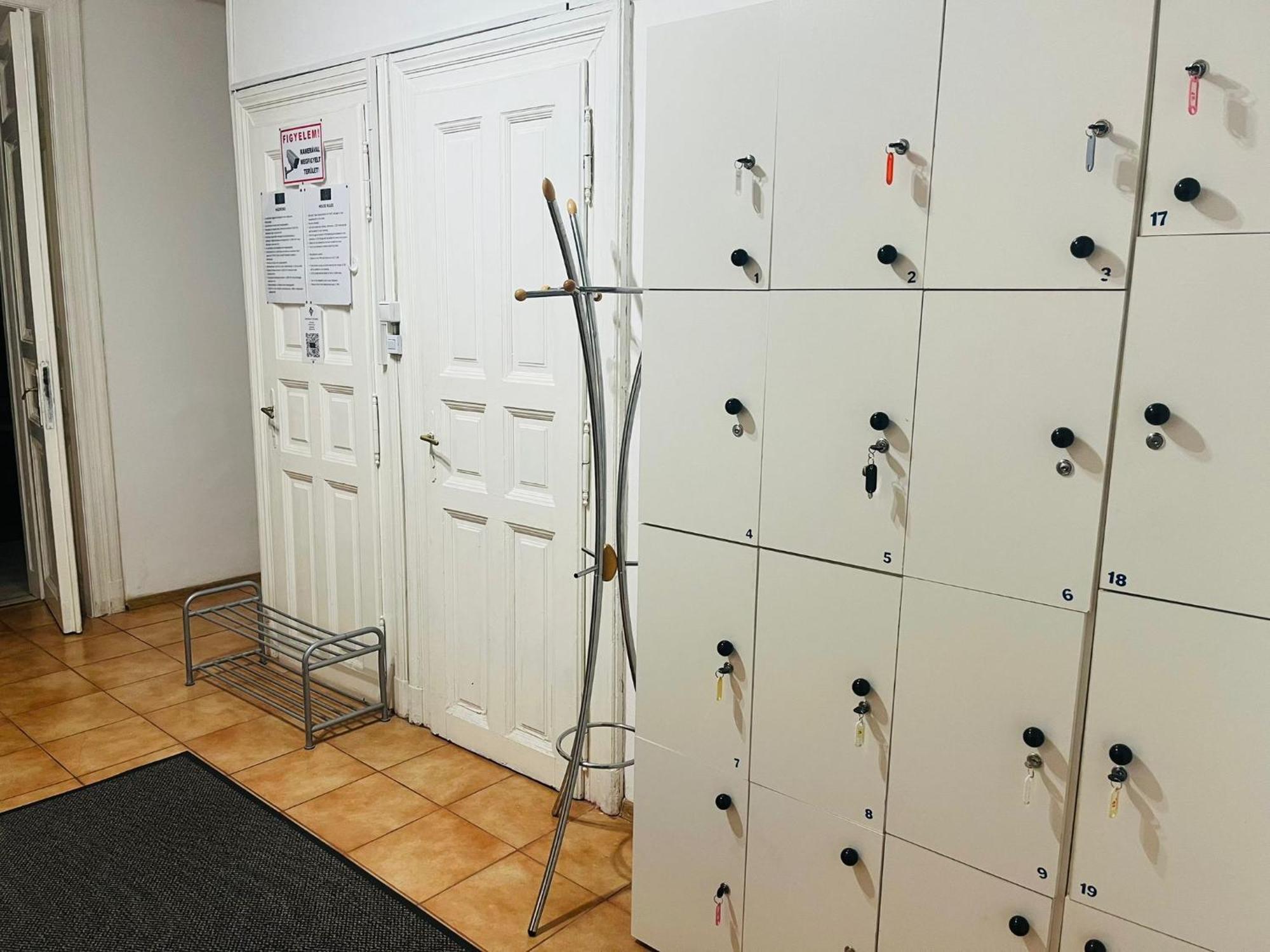 Doxie Rooms And Beds Budapeste Exterior foto